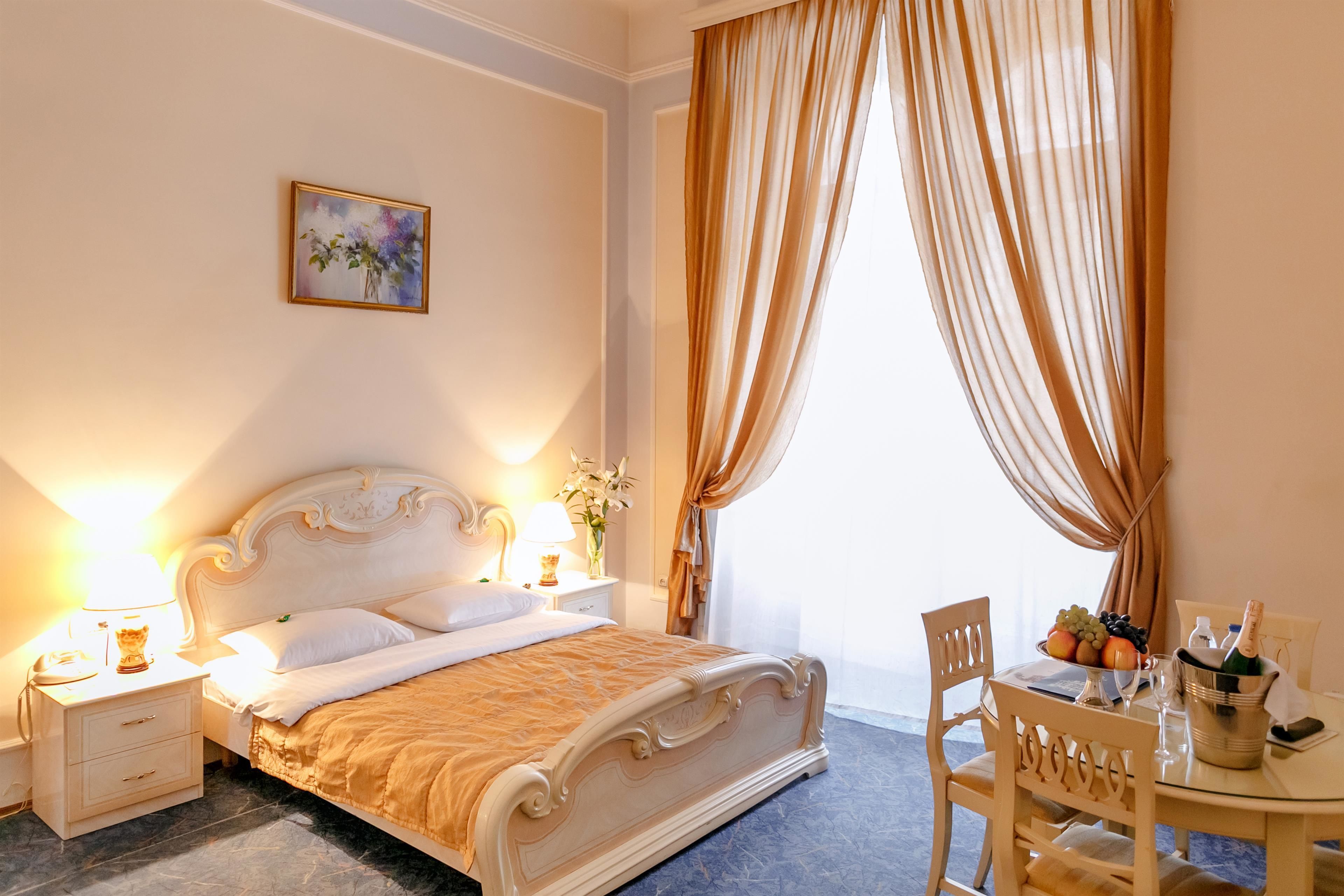 Standard Double or Twin Room | Hypo-allergenic bedding, individually decorated, individually furnished