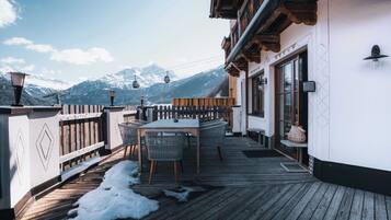 House, 2 Bedrooms, Sauna, Mountain View | Mountain view