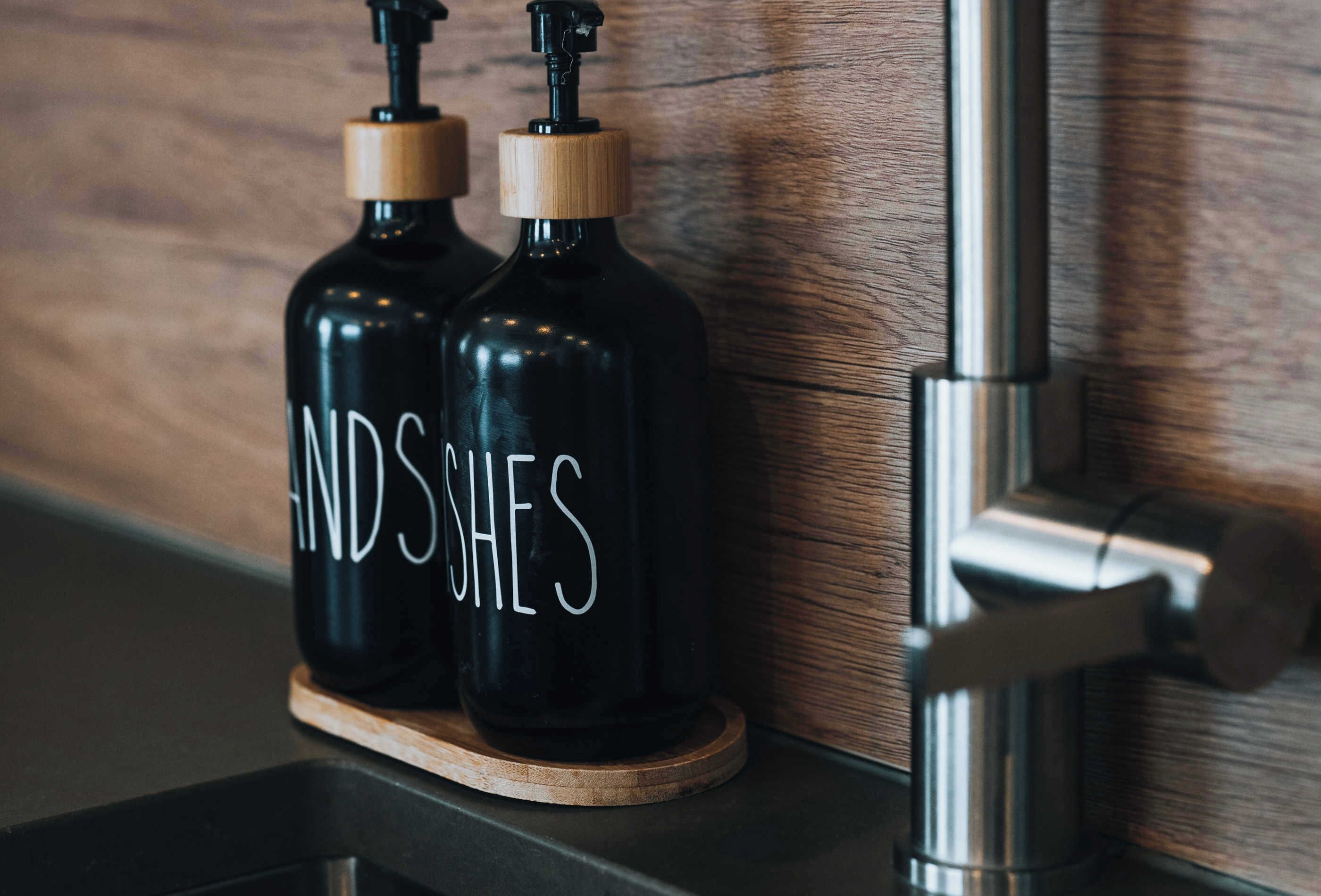 superior apartment, 4 bedrooms | private kitchen | full-sized fridge, microwave, stovetop, dishwasher