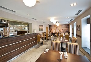 Bar (on property) - Blue Bratislava (Bratislava)