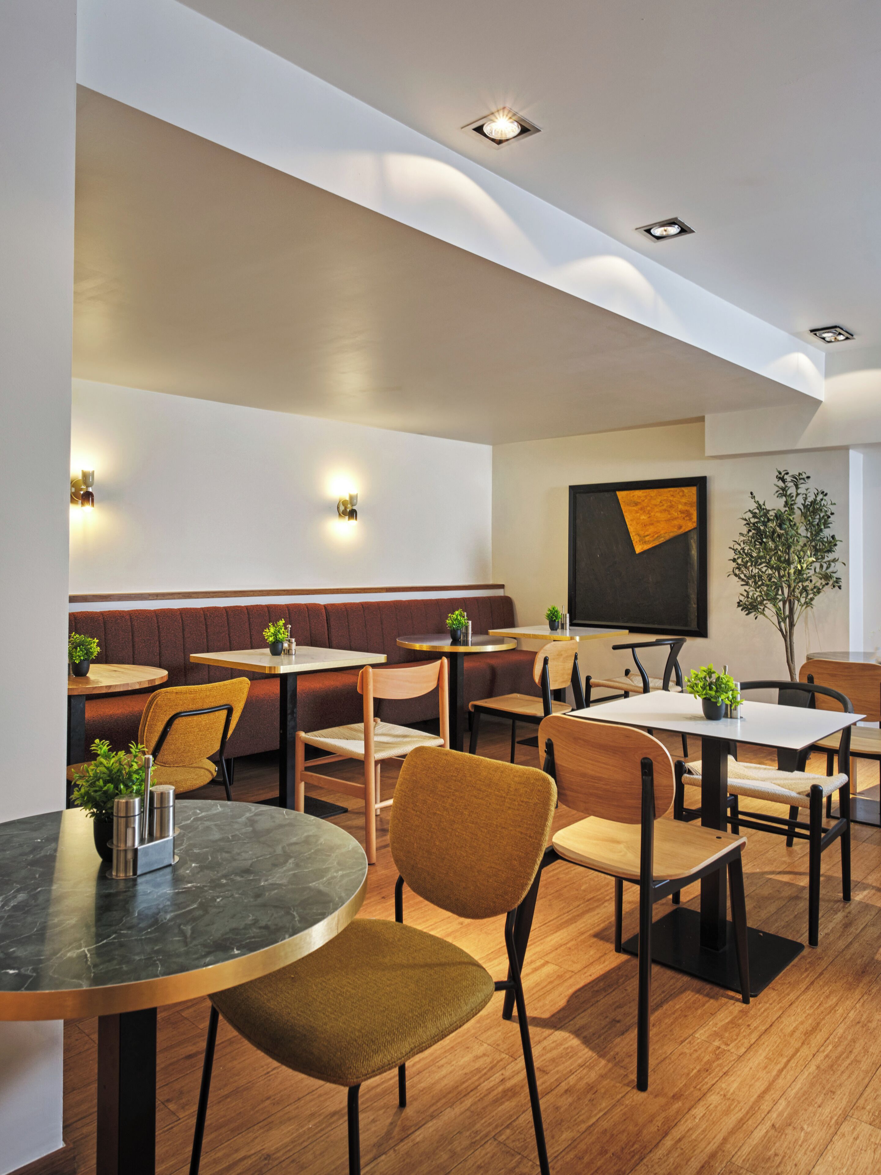 daily buffet breakfast (eur 14 per person)