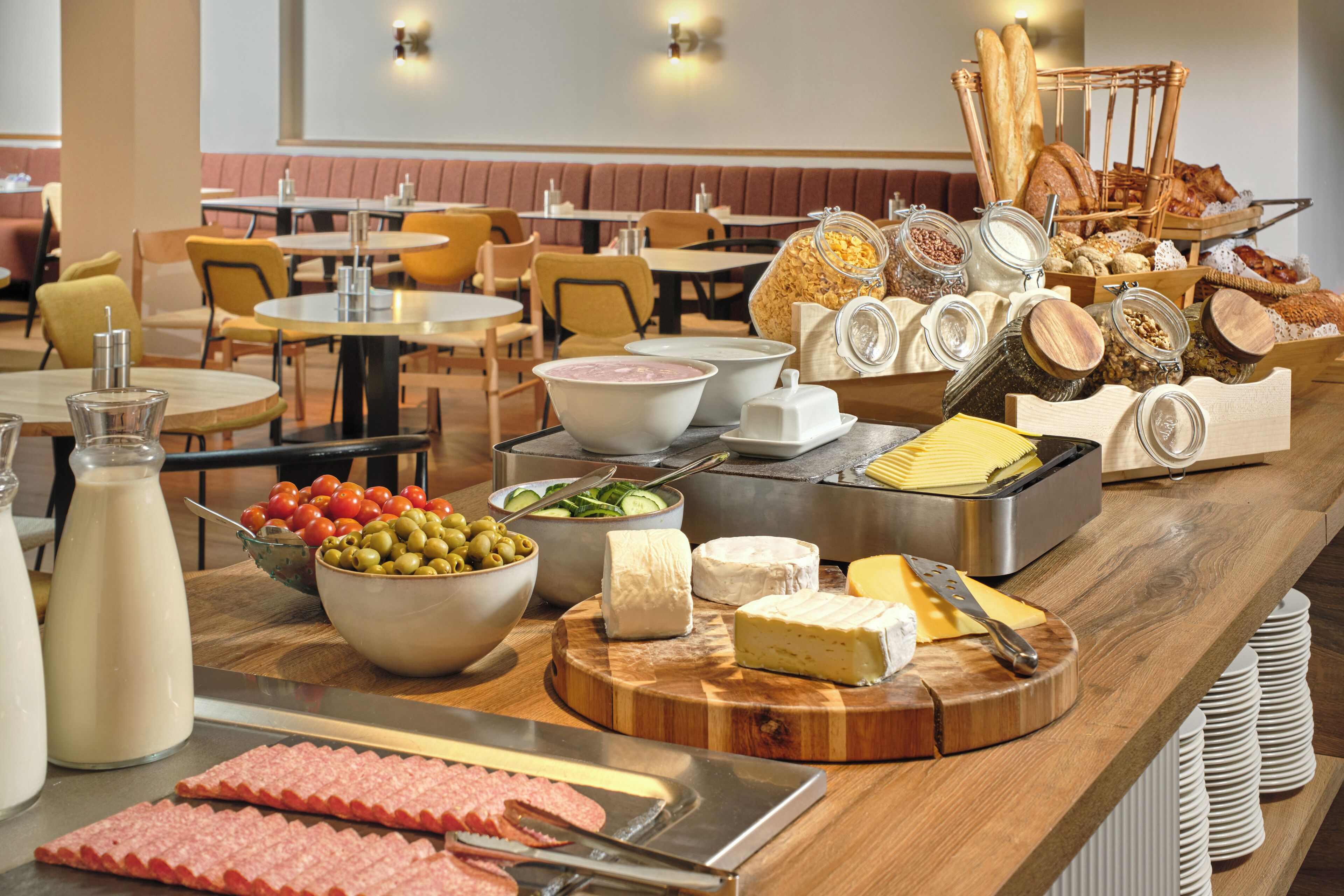 daily buffet breakfast (eur 14 per person)