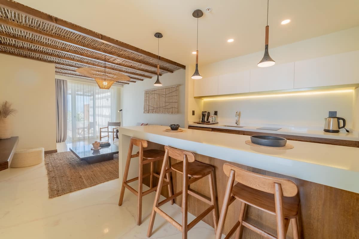 Suite, 1 Katil Raja (King) dengan Katil Sofa, Sea View | Cadar kapas Mesir, peralatan tempat tidur premium, katil Tempur-Pedic