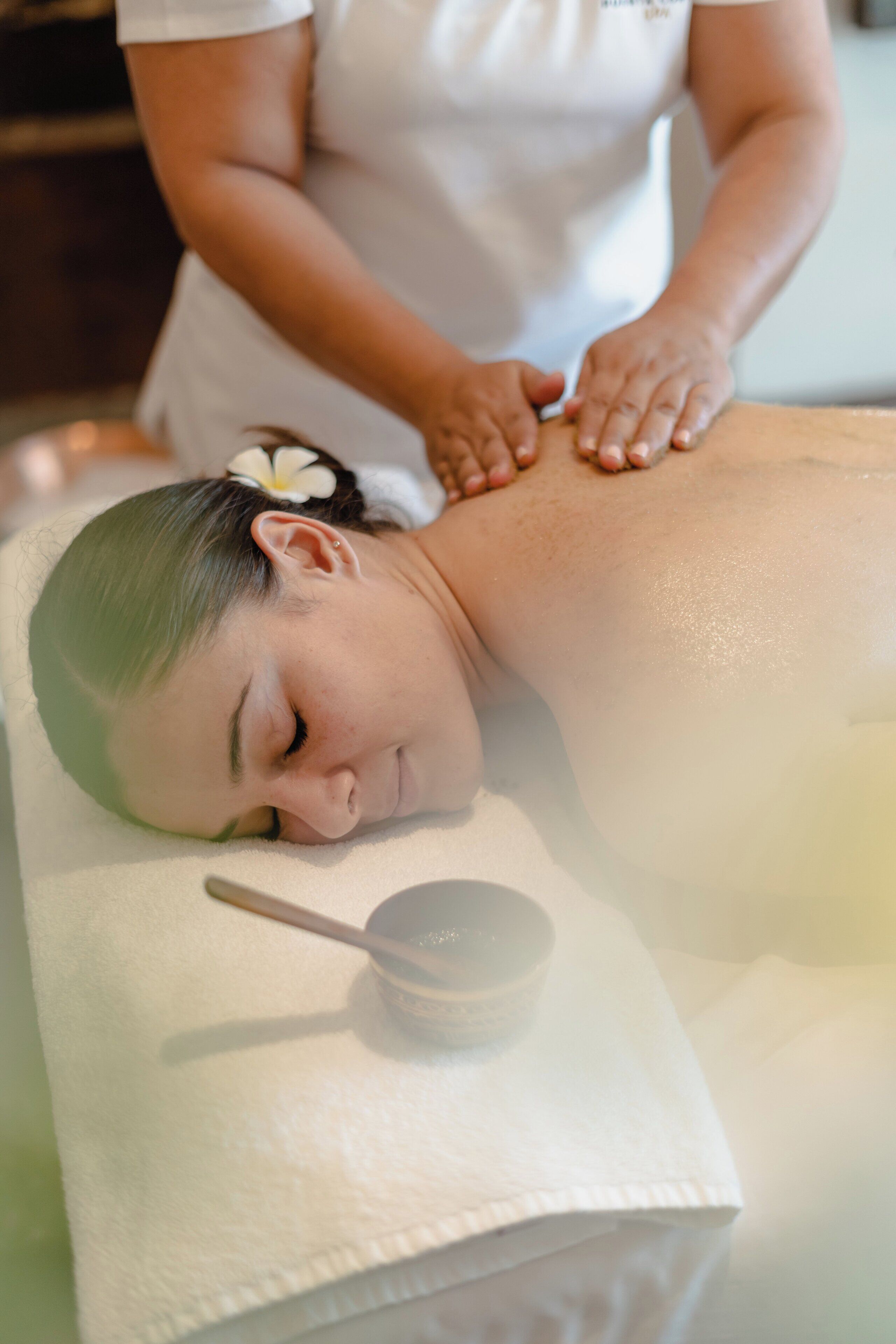 Couples treatment rooms, steam room, body treatments, aromatherapy