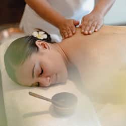 Couples treatment rooms, steam room, body treatments, aromatherapy