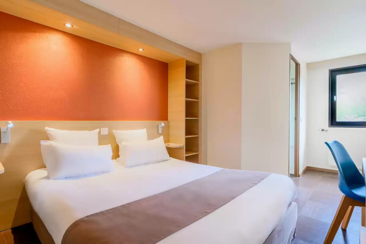 Chambre | Bureau, rideaux occultants, Wi-Fi gratuit, draps fournis