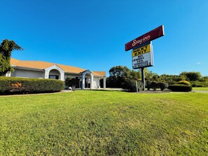 숙박 시설 정면