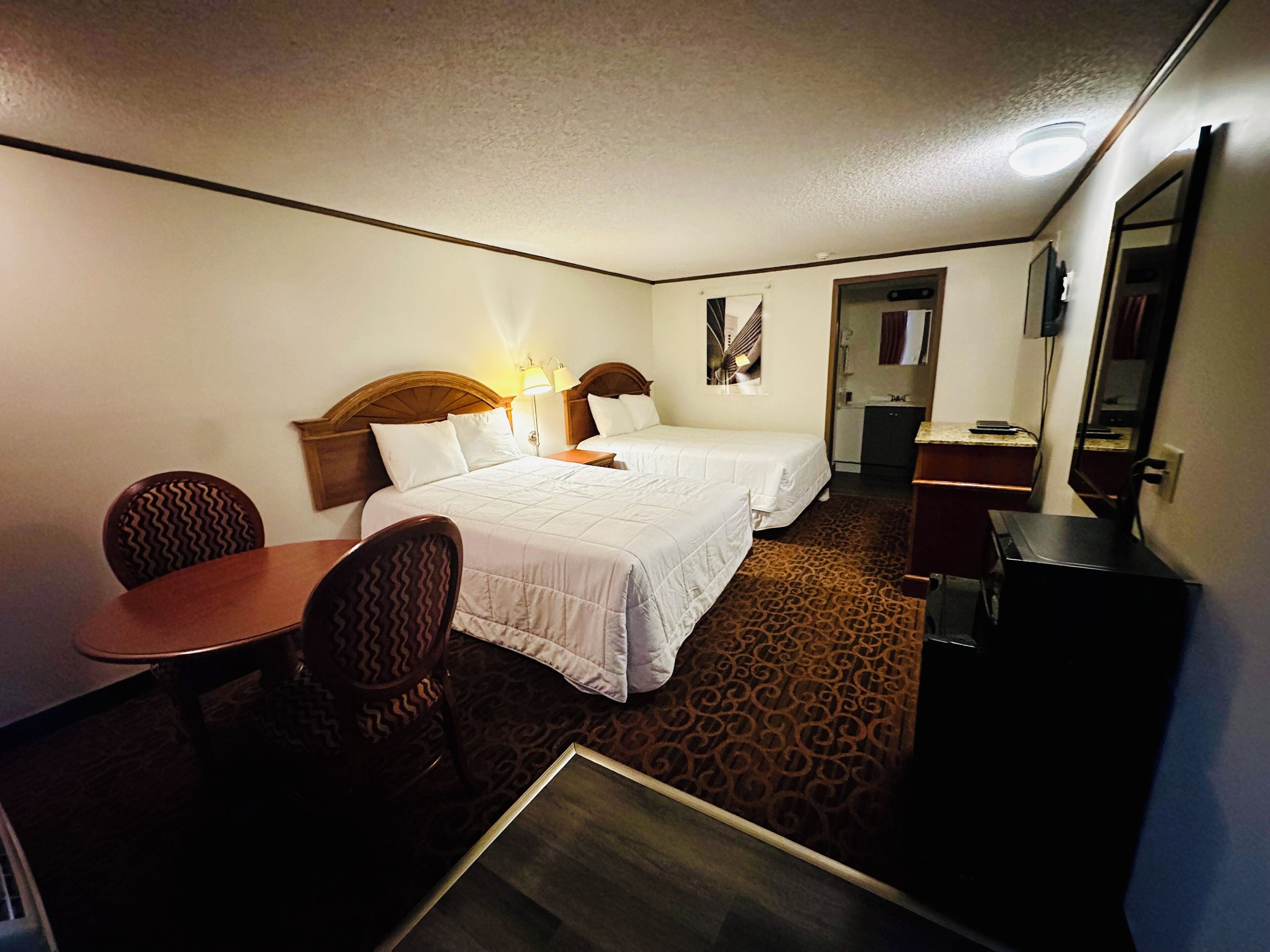 Deluxe Double Room | Individually furnished, desk, blackout drapes, iron/ironing board