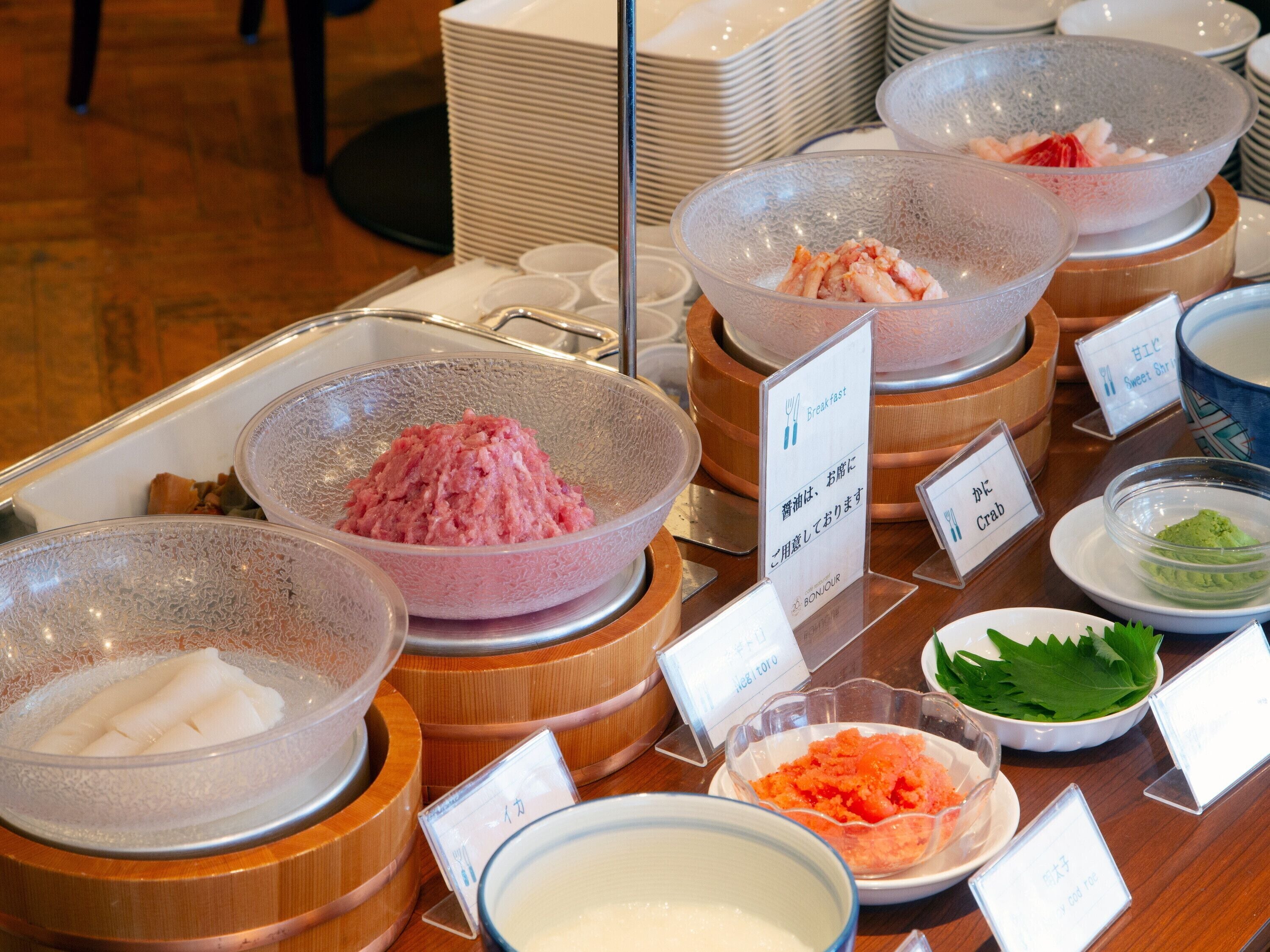 daily buffet breakfast (jpy 1500 per person)