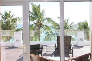 Deluxe Seaview Twin | View from room