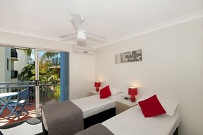 1 habitación, decoración personalizada y muebles diferentes 