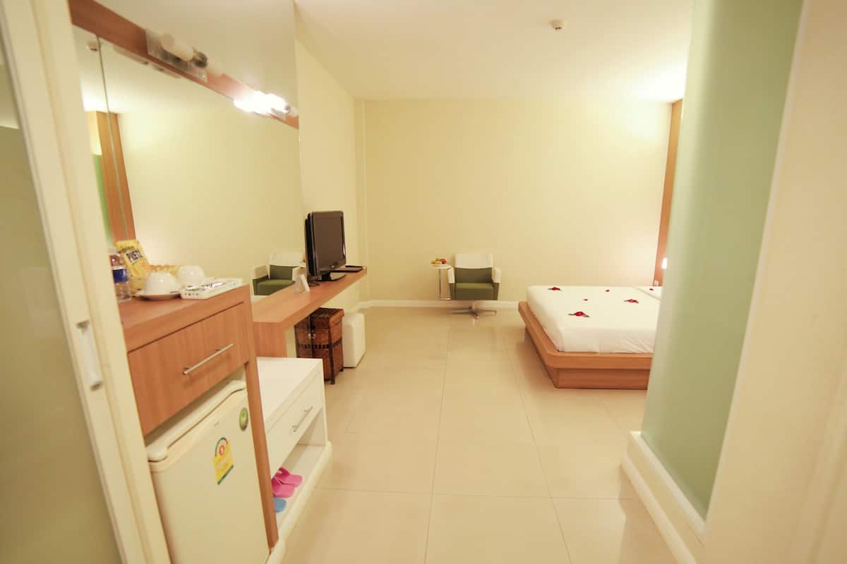 Deluxe Double Room No Window | Minibar, caja de seguridad en la habitación, camas extra y wifi gratis