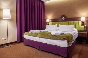 Frette Italian sheets, premium bedding, down duvets, pillow-top beds