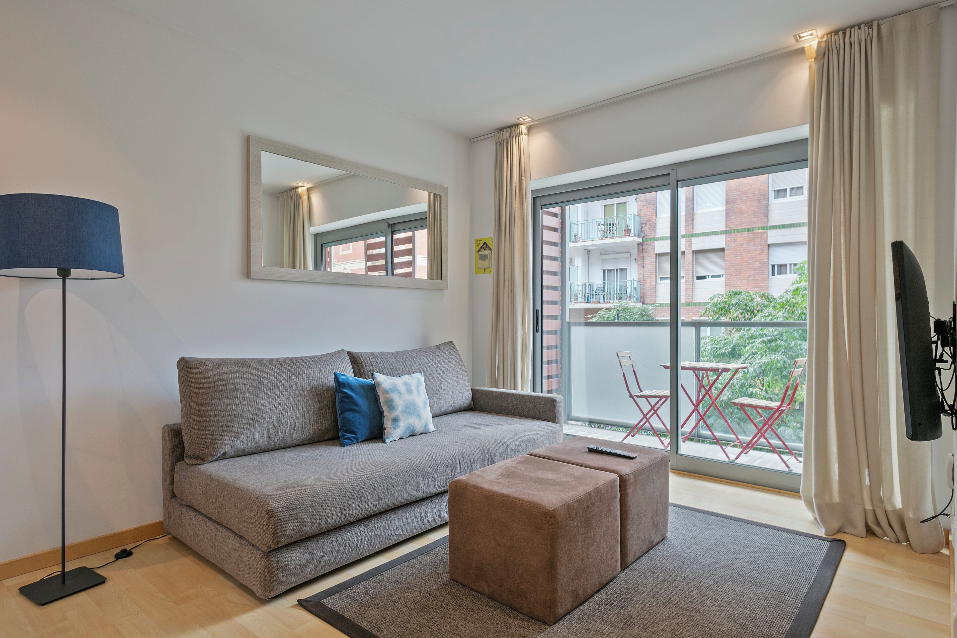 TV al plasma 32 pollici con canali satellitari, TV