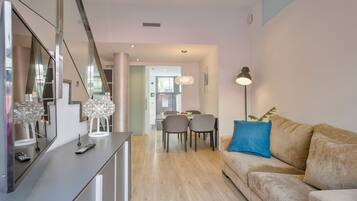 Family House | Living area | 32-inch plasma TV with satellite channels, TV