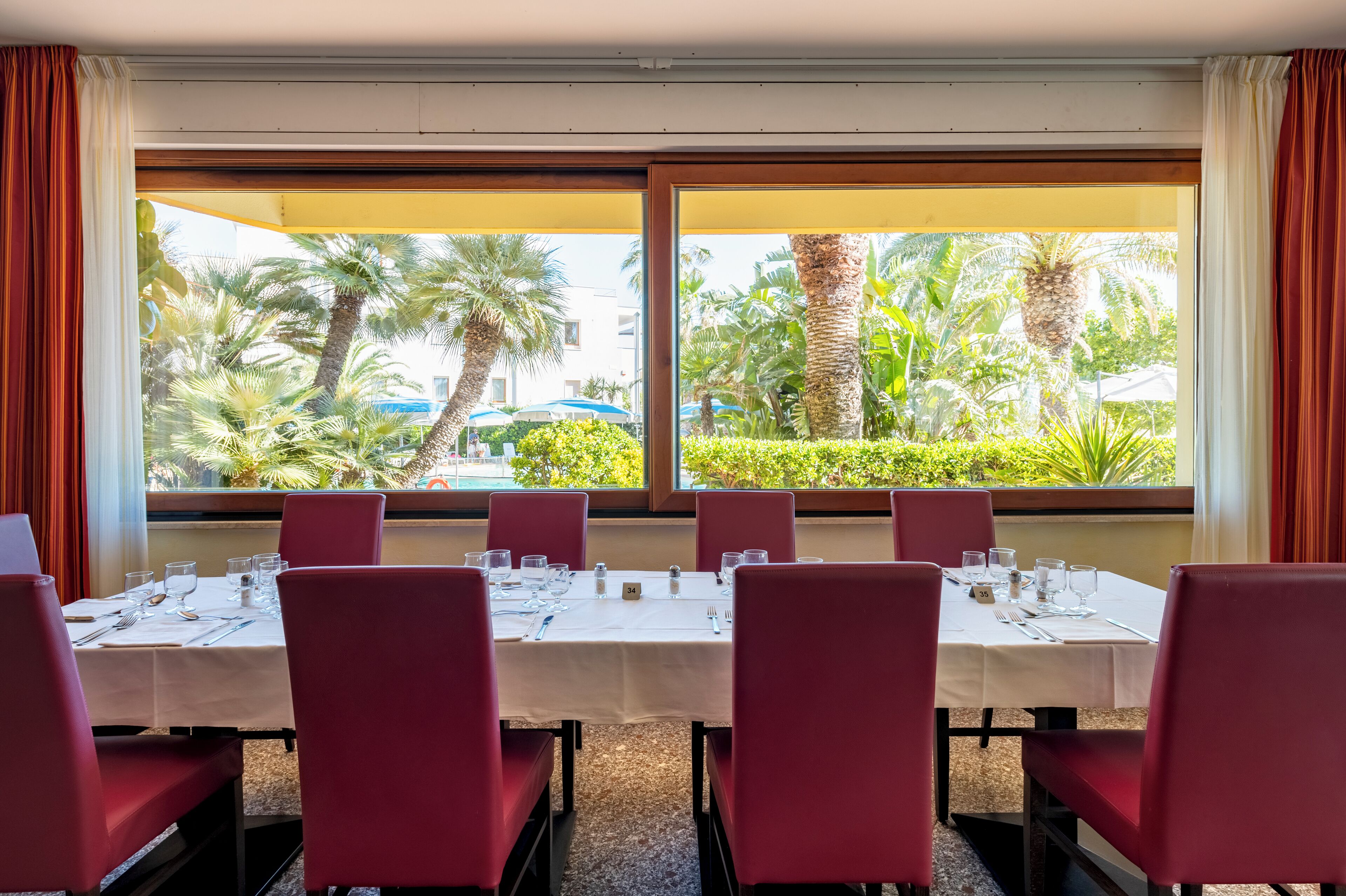 breakfast and dinner served, sea views