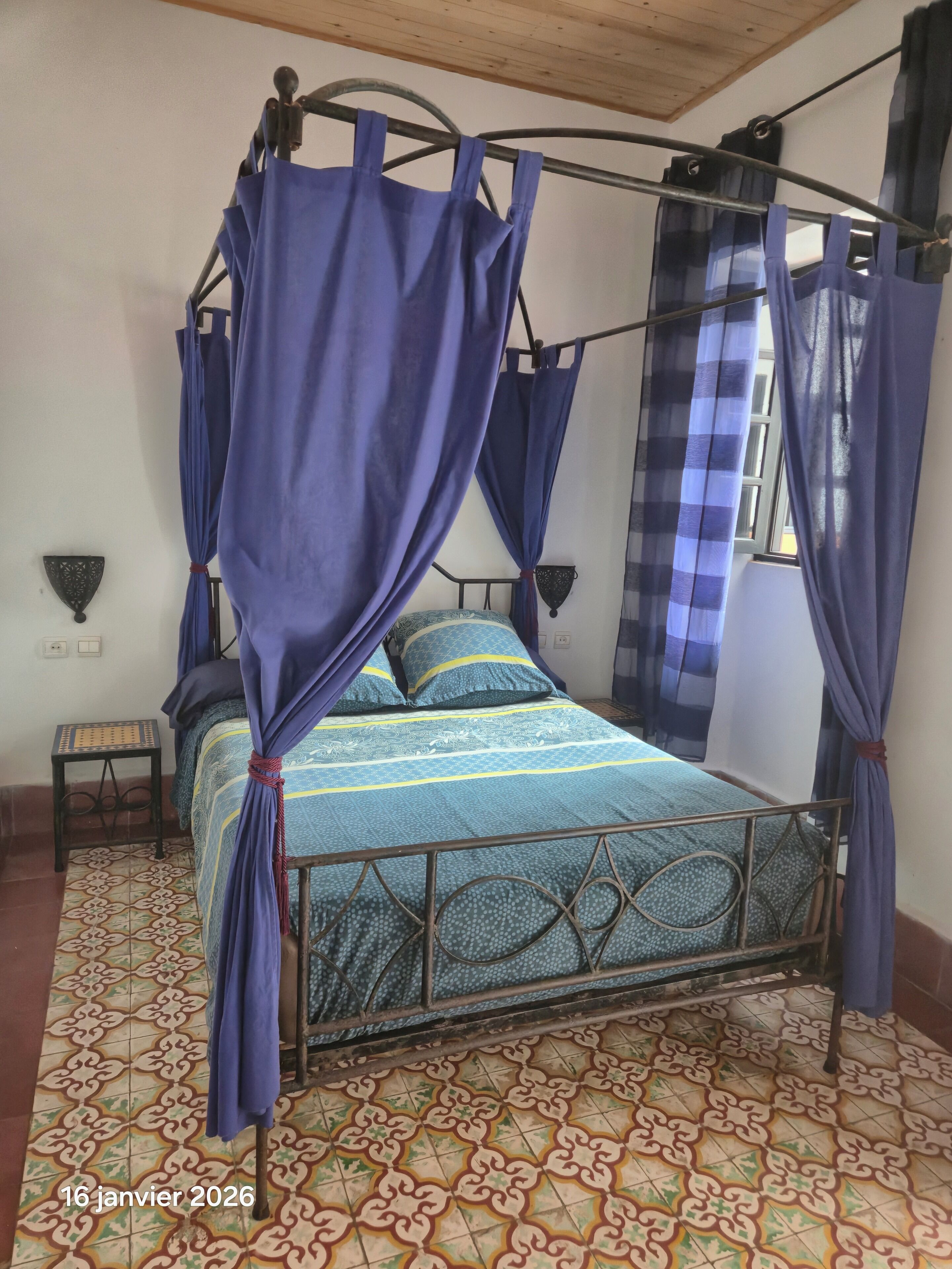 Standard Room (Azur) | Soundproofing, iron/ironing board, free WiFi, bed sheets