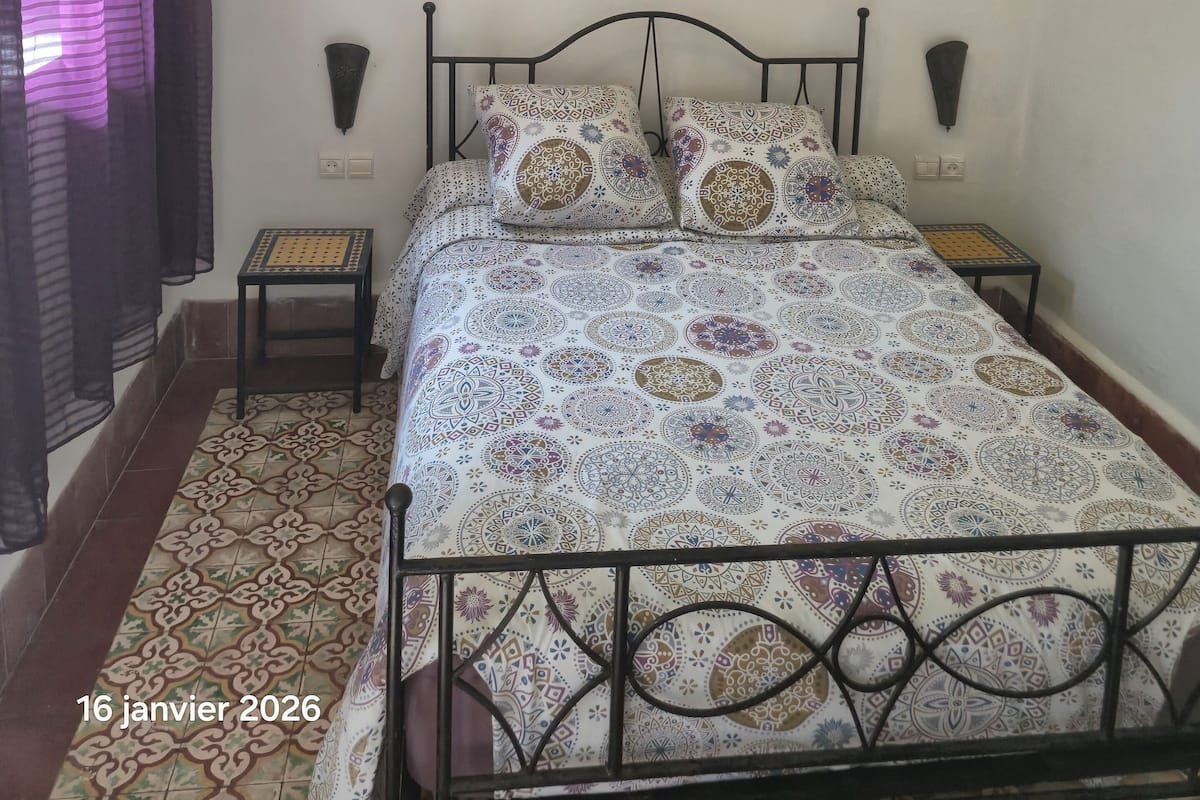 Standard Room (Indigo) | Soundproofing, iron/ironing board, free WiFi, bed sheets