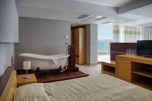 Minibar, décoration personnalisée, ameublement personnalisé, bureau