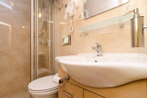 Bathroom - Eddie´s Sea View Rooms (Dubrovnik)