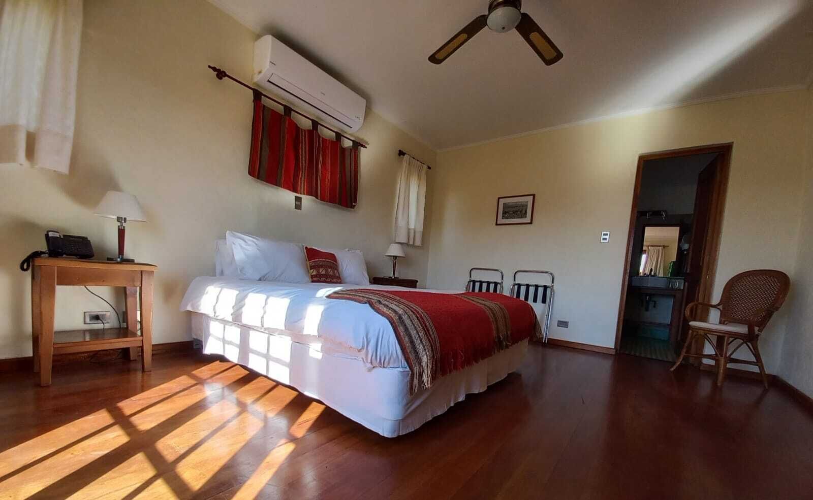 premium bedding, tempur-pedic beds, in-room safe, desk