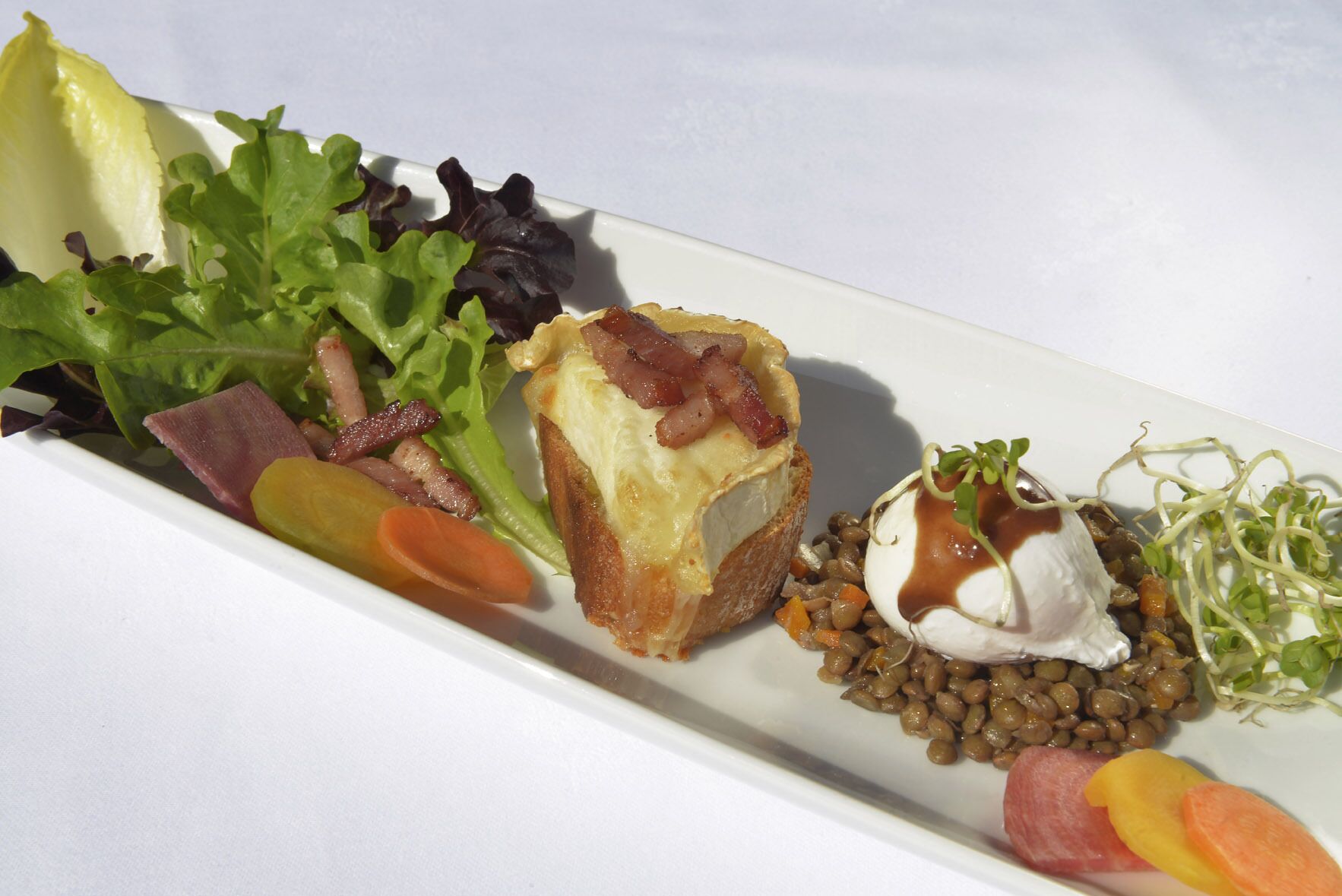 lunch and dinner served, regional cuisine