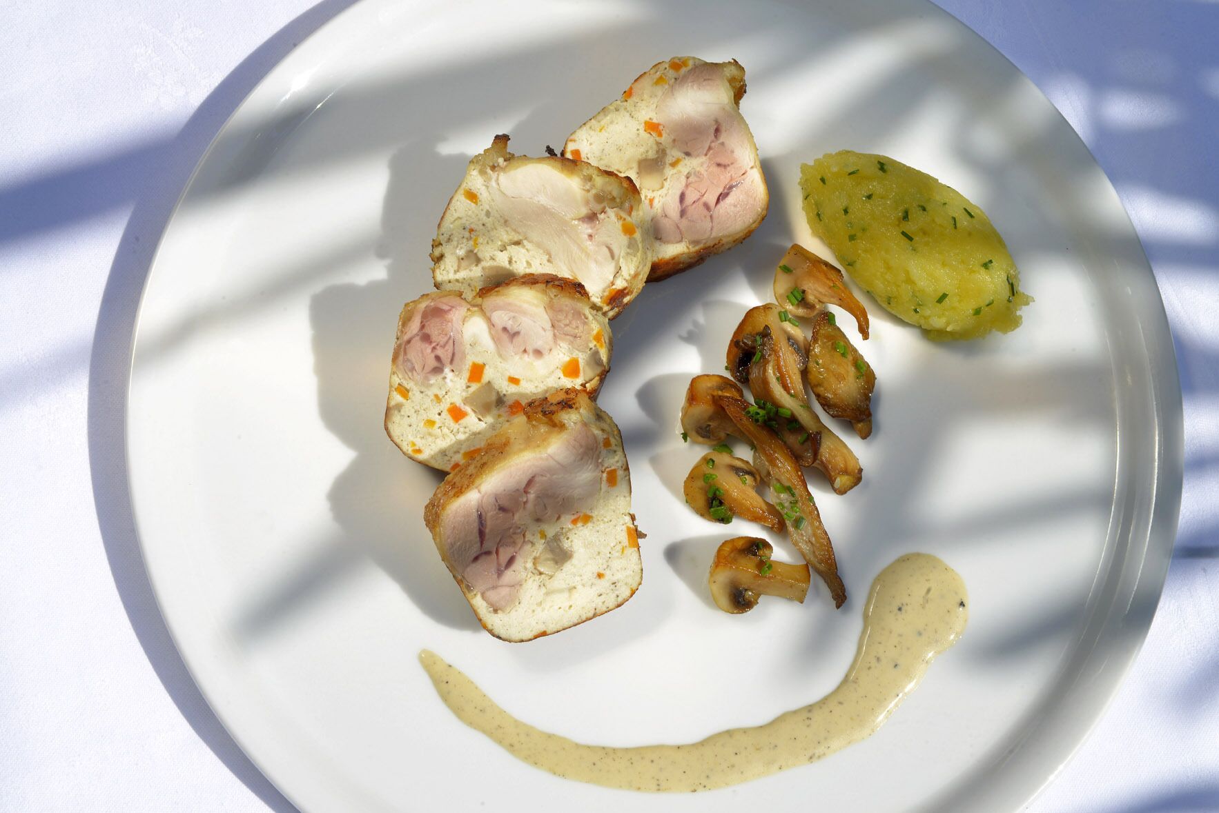 lunch and dinner served, regional cuisine