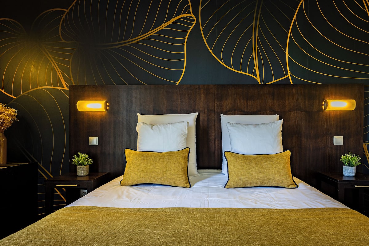 Superior Double Room | Premium bedding, pillowtop beds, desk, blackout drapes