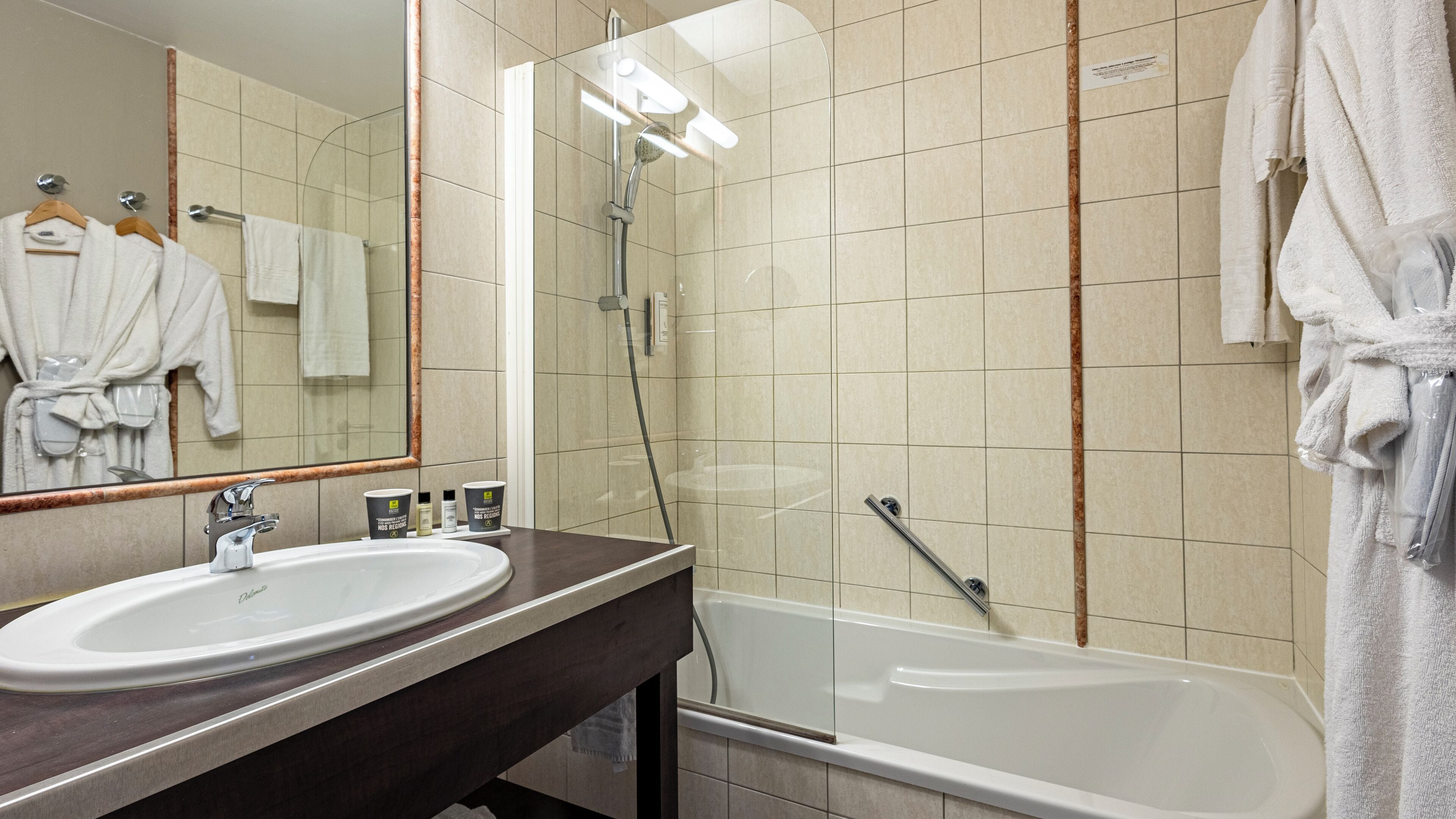 superior double room | bathroom | free toiletries, hair dryer, towels