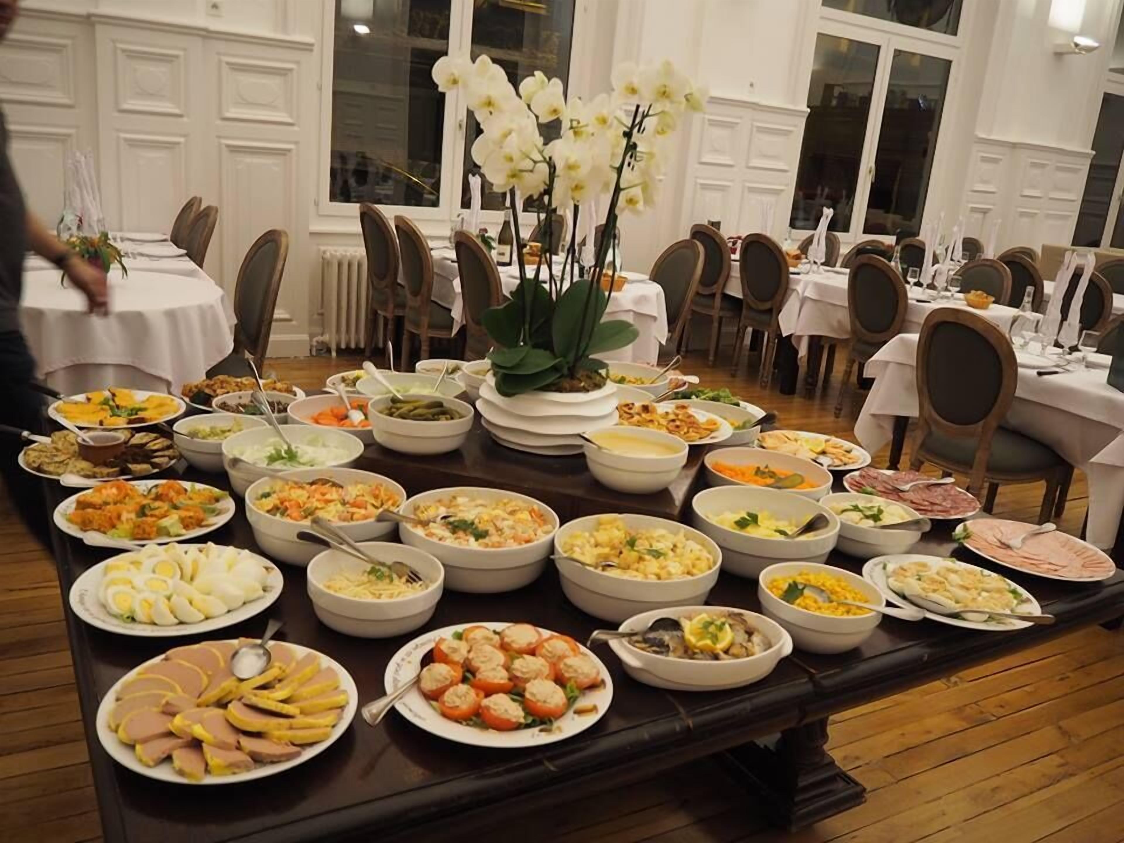 breakfast, lunch, dinner served; regional cuisine