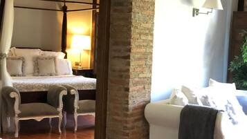 Minibar, escriptori i habitacions insonoritzades