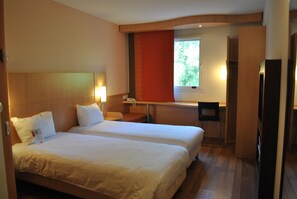 Twin Room, 2 Single Beds