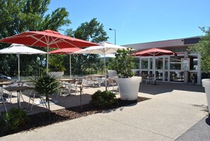 Terrace/patio - ibis Loriol Le Pouzin (Le Pouzin)
