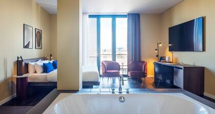 Numa Berlin Weinmeister