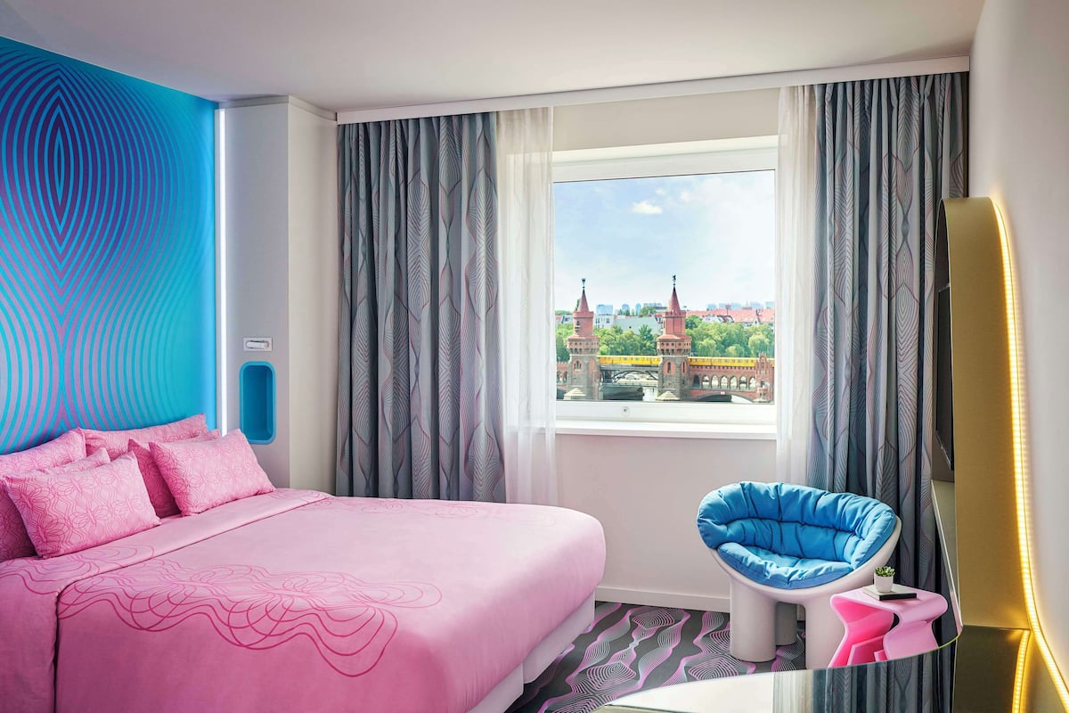 nhow Room Riverside | View from room