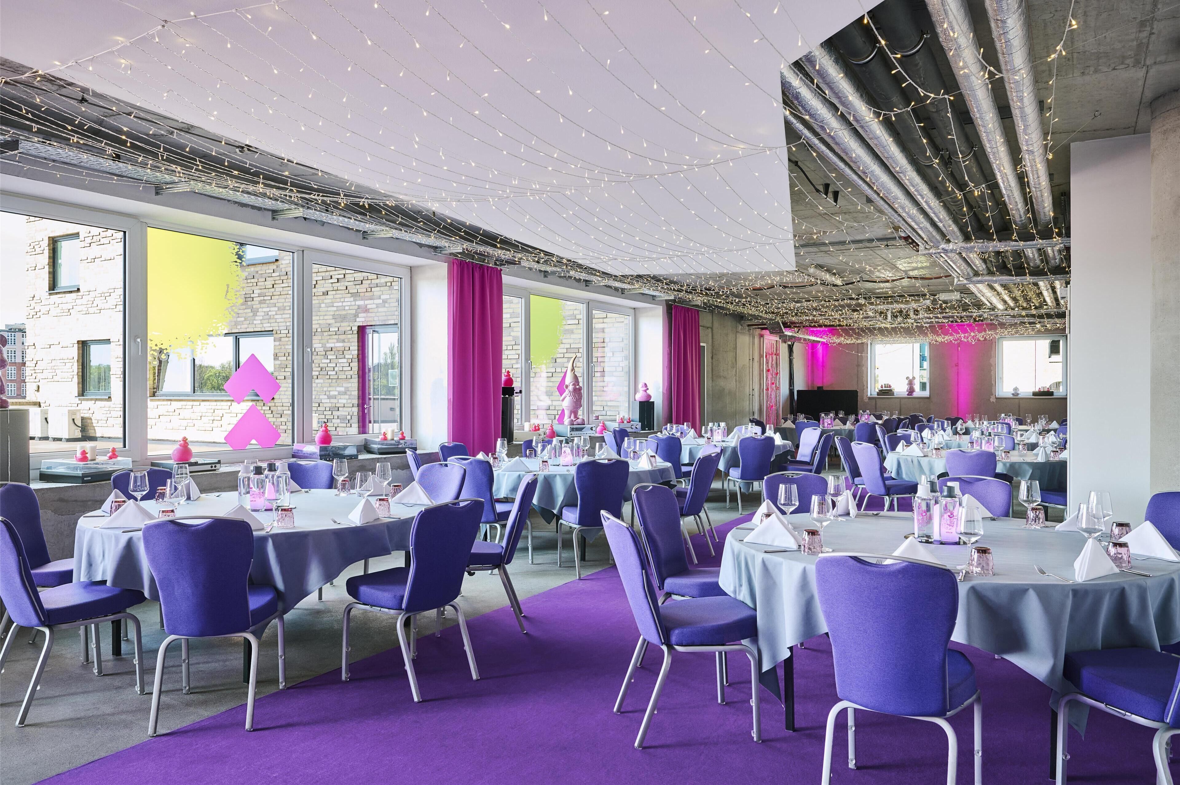 Lunch, dinner served; Modern European cuisine, al fresco dining 