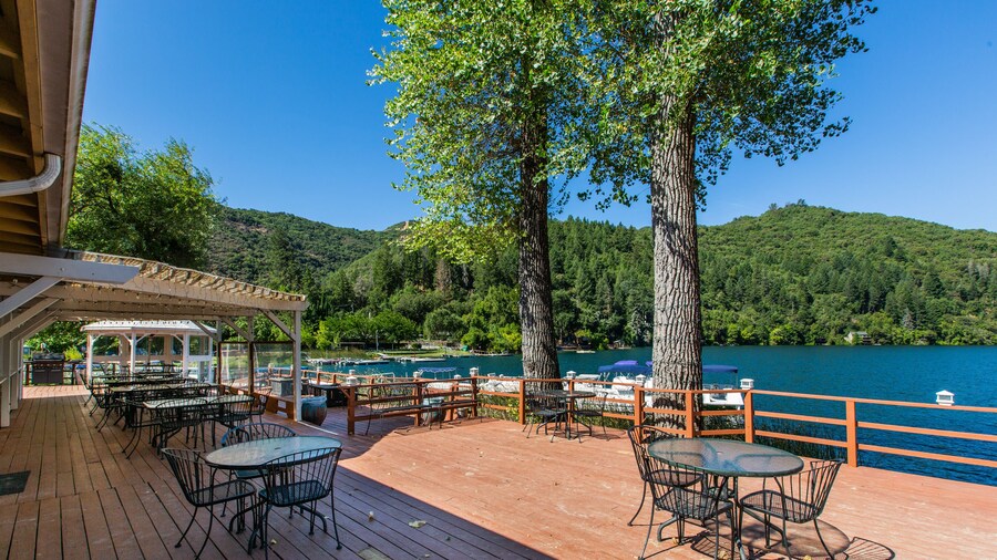 The Lodge At Blue Lakes