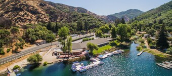 The Lodge At Blue Lakes