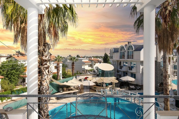 2 outdoor pools, pool umbrellas, sun loungers