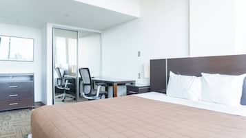 One Bedroom Suite, International House