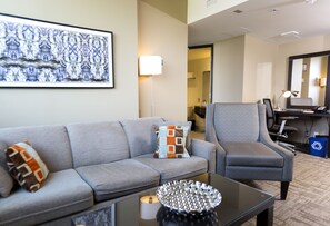 One Bedroom Suite, International House | Living room