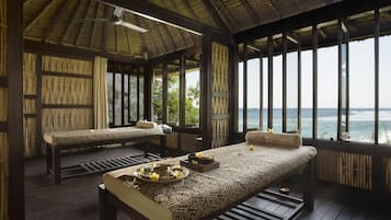 Couples treatment room(s), sauna, hot tub, body treatments