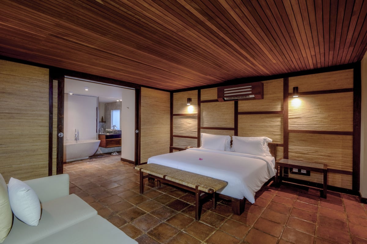 asta deluxe suite | 1 bedroom, minibar, in-room safe, desk