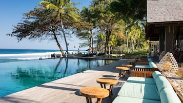 Outdoor pool, pool loungers