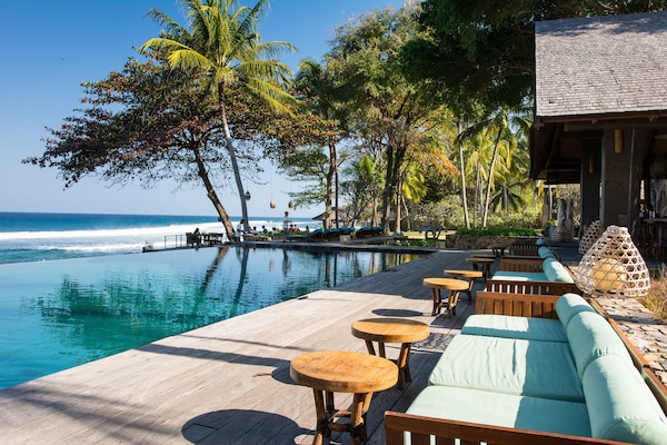 Outdoor pool, pool loungers