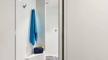 Blackout curtains, free cots/infant beds, free WiFi, bed sheets