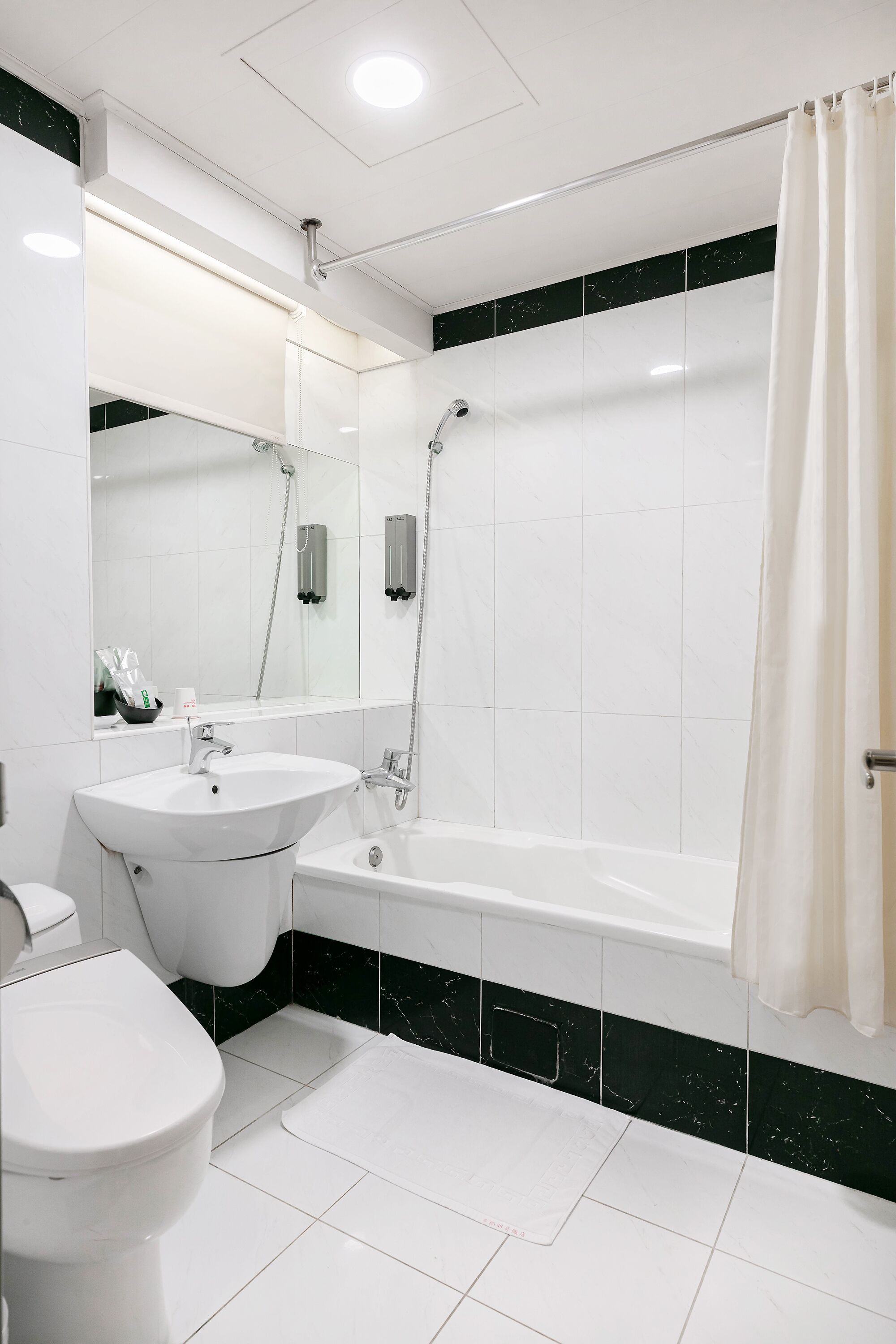 Photo - Dolamanco Hotel