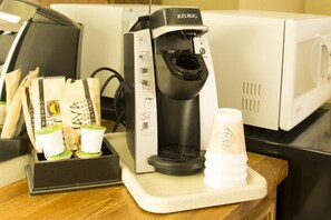 Kahvia ja/tai kahvinkeitin