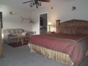 Down duvets, iron/ironing board, rollaway beds, free WiFi - Arnold Meadowmont Lodge (Arnold)