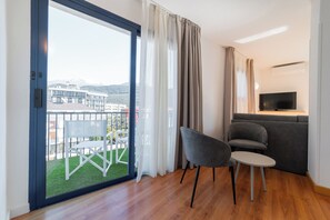 ห้องเอ็กซ์คลูซีฟ | เครื่องนอนระดับพรีเมียม, ผ้านวมขนเป็ด, มินิบาร์, ตู้นิรภัยในห้องพัก